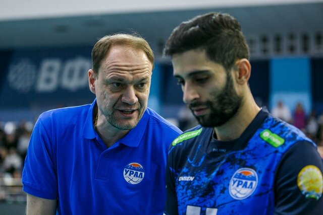 عبادی پور: فایده ندارد پولم را خرج مرسدس بنز کنم/ میخواهم با سردار آزمون بازی کنم