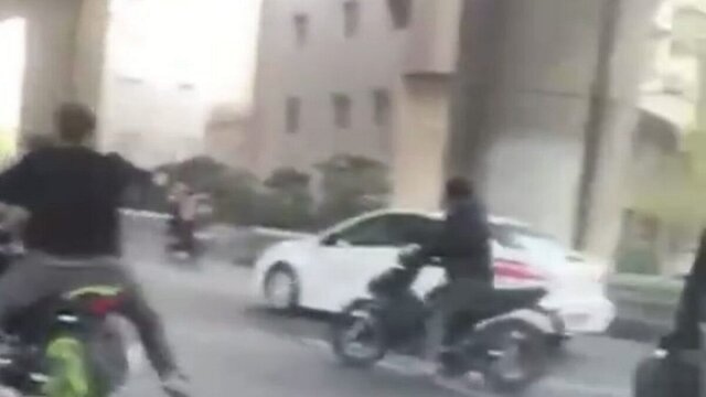 توضیحات رسمی پلیس پایتخت در مورد ویدیوی سرقت و تیراندازی در بزرگراه صدر توضیحات رسمی پلیس پایتخت در مورد ویدیوی سرقت و تیراندازی در بزرگراه صدر