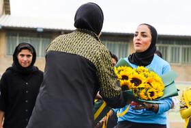 تجلیل از سلطنت نوروزی، داور لیگ برتر فوتبال بانوان که آخرین قضاوت خود را انجام داد.