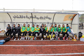 نیمکت ذخیره تیم فوتبال بانوان سپاهان