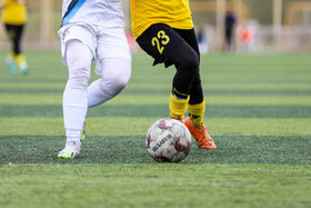 دیدار تیم های فوتبال بانوان سپاهان و پیکان