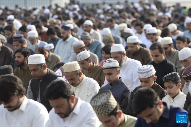 نماز عید فطر در سراسر جهان به روابت تصویر