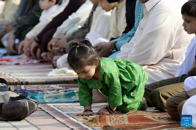 نماز عید فطر در سراسر جهان به روابت تصویر