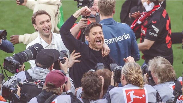 واکنش تمامحرفهای بایرن به قهرمانی بایر واکنش تمامحرفهای بایرن به قهرمانی بایر