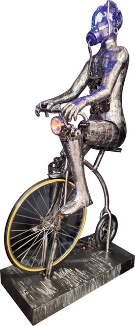 مجسمهسازی با ضایعات خودروی اسقاطی!