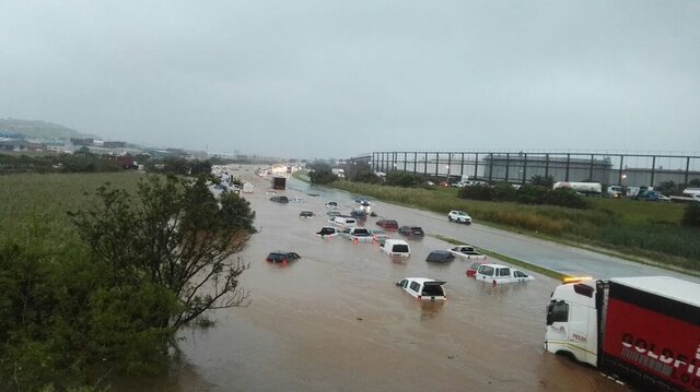 عکس تزئینی است افزایش تلفات بارندگی و سیل شدید در عمان+فیلم