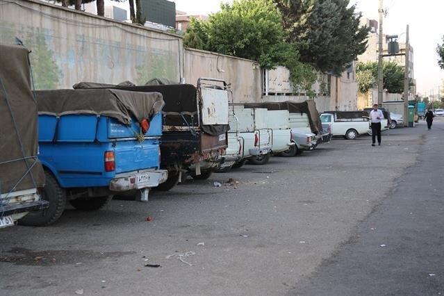 اجرای طرح ساماندهی وانتهای میوه فروش از ۱۵ اردیبهشت ماه در سنندج