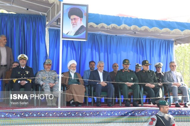 آغاز مراسم بزرگداشت روز ارتش در رشت