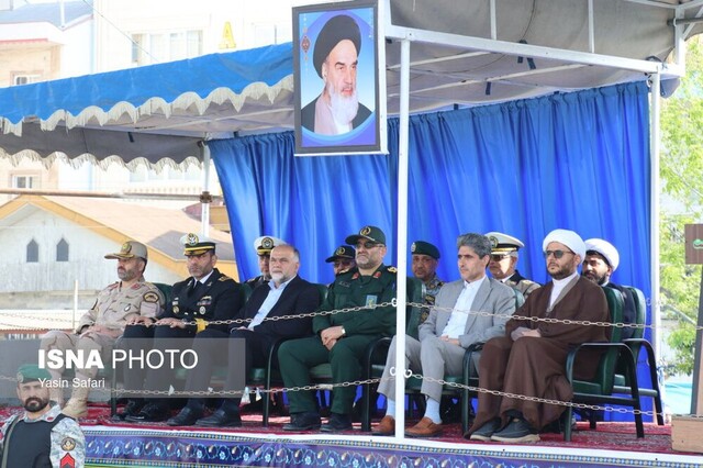 آغاز مراسم بزرگداشت روز ارتش در رشت