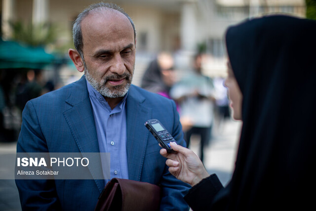 تلاش برای همسانسازی حقوق بازنشستگان/بسته رایگان اینترنت انتخاباتی