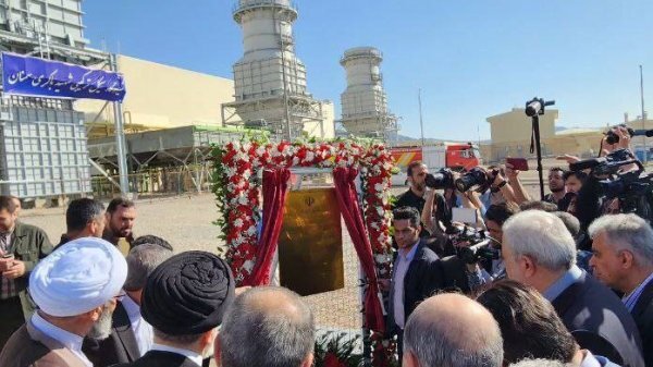 طرح توسعه نیروگاه برق سمنان با حضور رئیسجمهور به بهرهبرداری رسید طرح توسعه نیروگاه برق سمنان با حضور رئیسجمهور به بهرهبرداری رسید