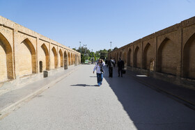 پل تاریخی سی و سه پل 