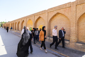 پل تاریخی سی و سه پل 