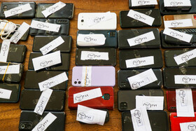 موبایل داوطلبان آزمون استخدامی تأمین اجتماعی در بندرعباس