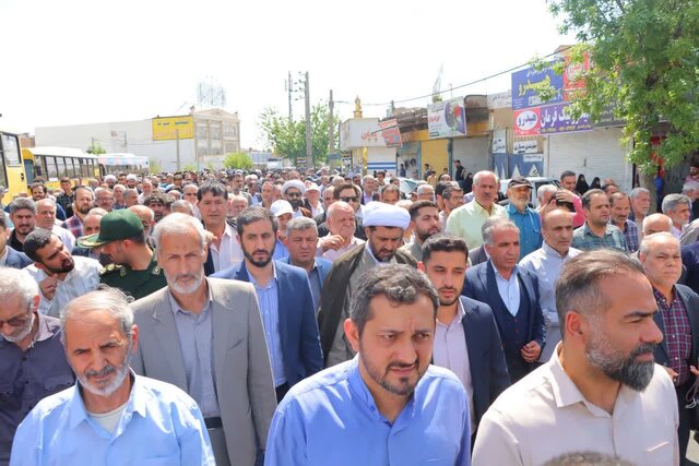 راهپیمایی مردم شهرستان‌های غرب استان تهران در حمایت از عملیات وعده صادق
