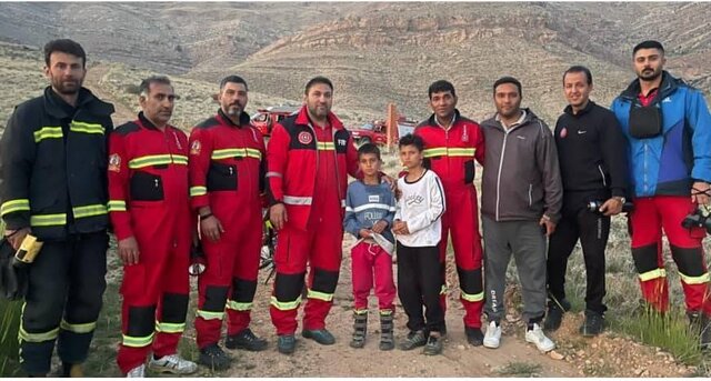 نجات ۲ کودک در کوه بمو شیراز
