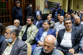 عزتالله ضرغامی وزیر میراث فرهنگی، صنایع دستی و گردشگری در مراسم ختم مرحوم پرویز داوودی