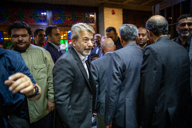 کامران دانشجو در مراسم ختم مرحوم پرویز داوودی