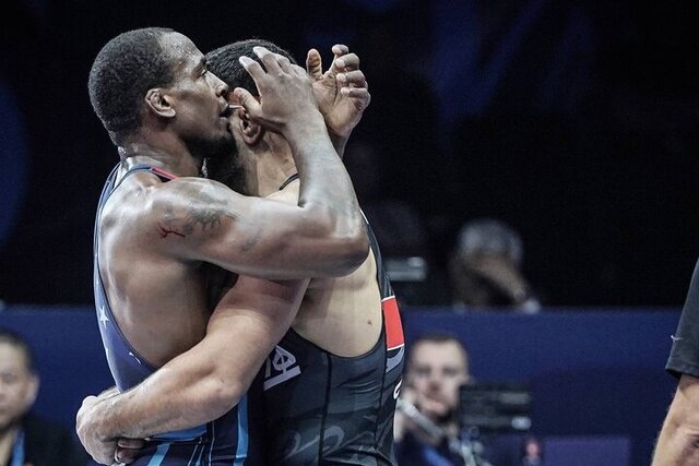 خداحافظی رقیب آمریکایی کامران قاسمپور از دنیای کشتی خداحافظی رقیب آمریکایی کامران قاسمپور از دنیای کشتی