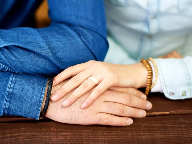 دوست اجتماعی هستیم، زن و شوهر نه دوست اجتماعی هستیم، زن و شوهر نه