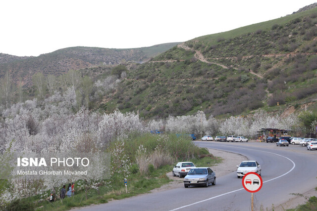 بارش باران در جادههای ۳ استان کشور/ ترافیک پرحجم ۵ محور در غرب تهران بارش باران در جادههای ۳ استان کشور/ ترافیک پرحجم ۵ محور در غرب تهران
