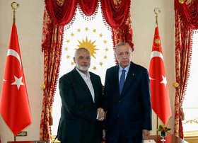 Erdogan tells Haniyeh to continue shedding light on Palestinian cause