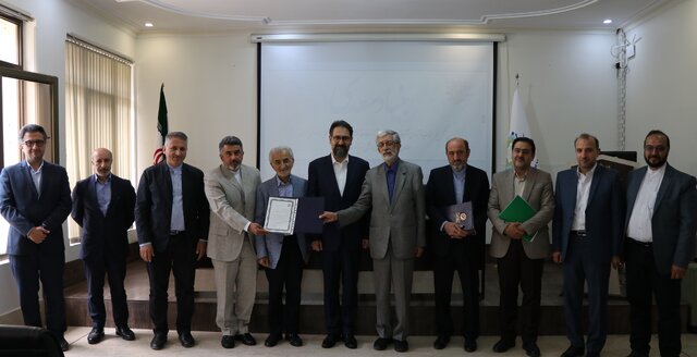 برگزاری آیین تکریم و معارفه معاون بینالملل بنیاد سعدی برگزاری آیین تکریم و معارفه معاون بینالملل بنیاد سعدی