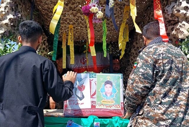 محمدمهدی شهید بعد از ۱۱۰ روز در کنار پدرش آرام گرفت