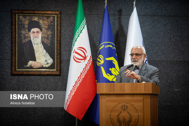 جشن خودکفایی ۶۷۹۰ مددجوی کمیته امداد امام خمینی(ره) در استان اصفهان جشن خودکفایی ۶۷۹۰ مددجوی کمیته امداد امام خمینی(ره) در استان اصفهان
