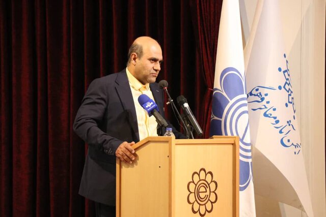 علاقه پاکستانیها به سعدی