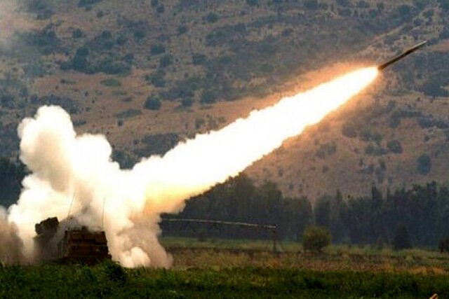 موشکهای نقطهزن نشان دهنده قدرت علمی ایران است/ جنگهراسی تاثیری بر شرایط اقتصادی کشور ندارد موشکهای نقطهزن نشان دهنده قدرت علمی ایران است/ جنگهراسی تاثیری بر شرایط اقتصادی کشور ندارد