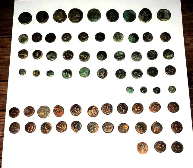 ‌کشف ۶۸ سکه دوره اشکانی در فسا