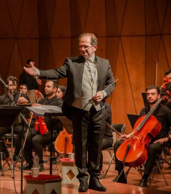 نخستین کنسرت بیکلام «نوای آفتاب» در سال جدید