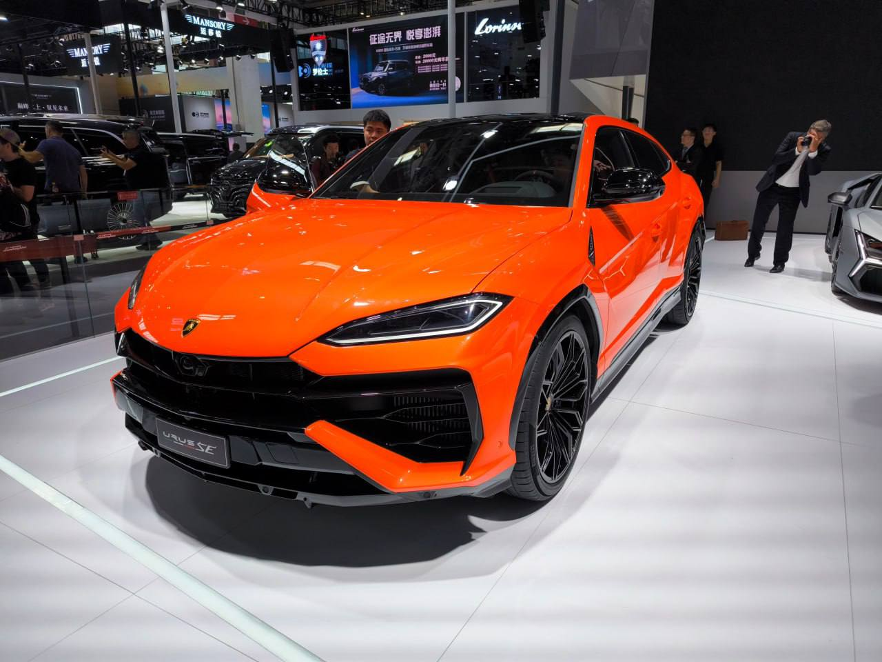 نمایشگاه بین المللی خودرو در پکن آغاز بهکار کرد+ تصویر