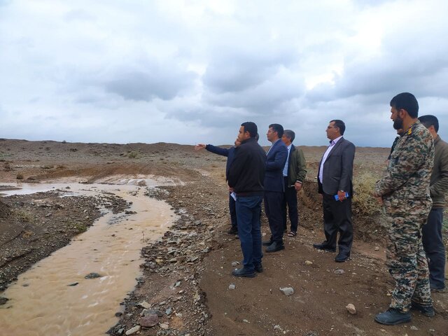 باران سیلآسای زواره خشتهای شهر را با خود برد