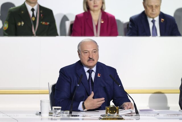 لوکاشنکو: غربیها برای کنترل اوکراین، آن را به معتاد پول و سلاح تبدیل کردهاند
