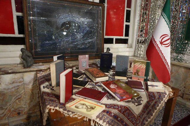 شاعری که مایه افتخار ایرانیان است