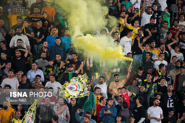 فجر با این تماشاگران شایسته لیگ برتر است