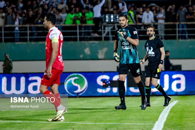 گوهری: با پرسپولیس قرارداد دارم ولی نمی‌دانم چه رخ خواهد داد/ از وحید امیری عذرخواهی کردم