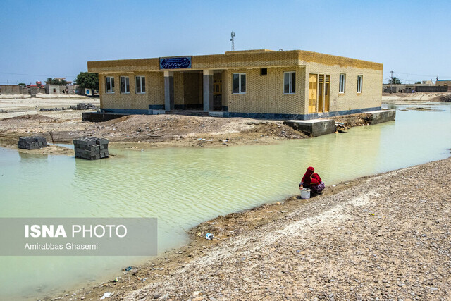 عکس آرشیوی است. وضعیت مدارس سیل زده سیستانوبلوچستان/ تداوم آموزش دانشآموزان در مساجد