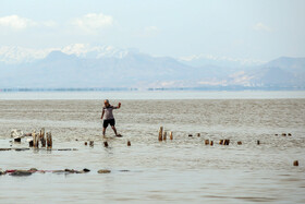  ساحل پرآب دریاچه ارومیه 