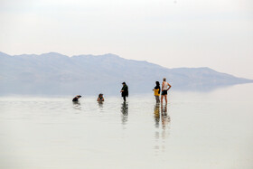  ساحل پرآب دریاچه ارومیه 