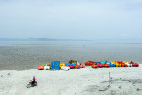  ساحل پرآب دریاچه ارومیه 