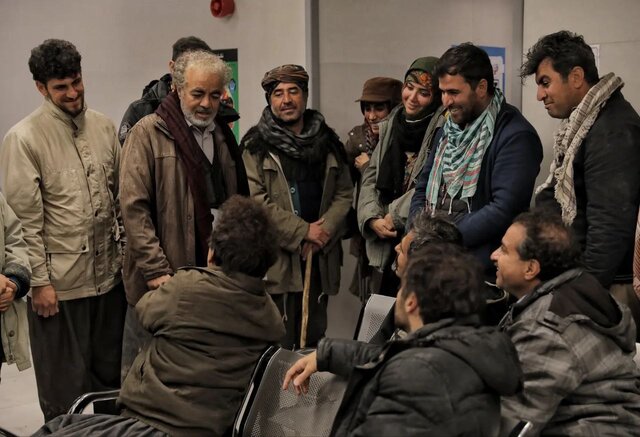 توضیحاتی درباره آسیبدیدگی عوامل «نون خ»/ ۷ نفر دست و پایشان شکست توضیحاتی درباره آسیبدیدگی عوامل «نون خ»/ ۷ نفر دست و پایشان شکست