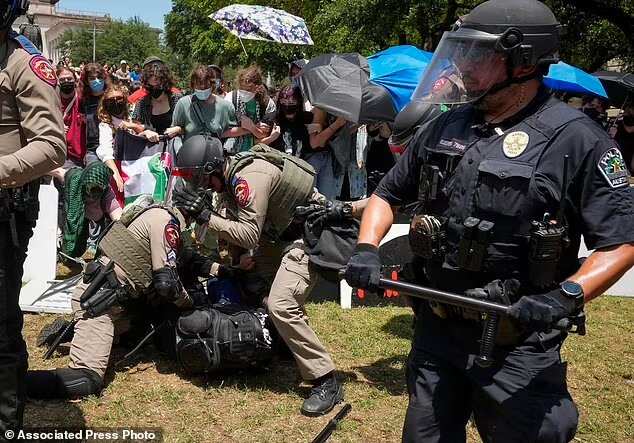 حمایت گروههای حقوق بشری آمریکا از اعتراضات دانشجویان در حمایت از غزه