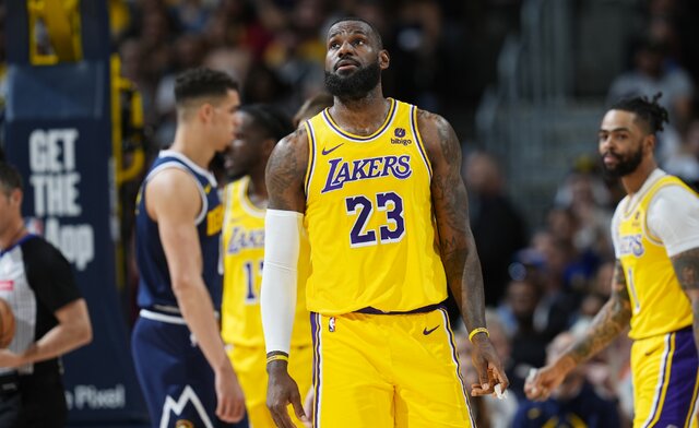 حذف لبران جیمز و لیکرز از NBA حذف لبران جیمز و لیکرز از NBA