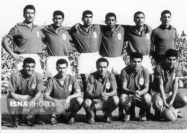 افشای یک توطئه از سوی چند بازیکن تیمملی فوتبال/ پول میدهند و مربی خارجی «درپیت» میآورند