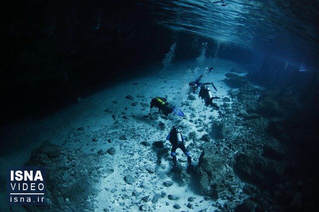 ویدیو/ عمیقترین چاله آبی جهان در مکزیک پیدا شد ویدیو/ عمیقترین چاله آبی جهان در مکزیک پیدا شد