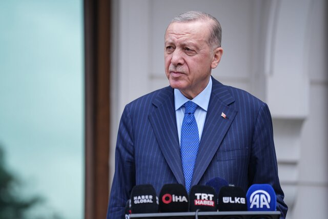 اردوغان: دمشق به کردها اجازه برگزاری انتخابات را ندهد اردوغان: دمشق به کردها اجازه برگزاری انتخابات را ندهد