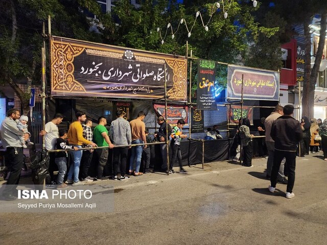 برپایی ۵ موکب شهادت امام جعفر صادق (ع) در پیادهراه بجنورد